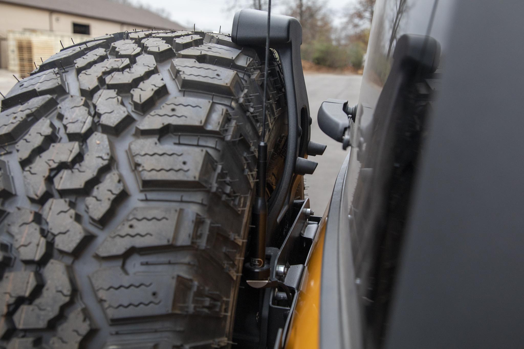 Bronco CB Antenna Mount | 6th Gen (21+)