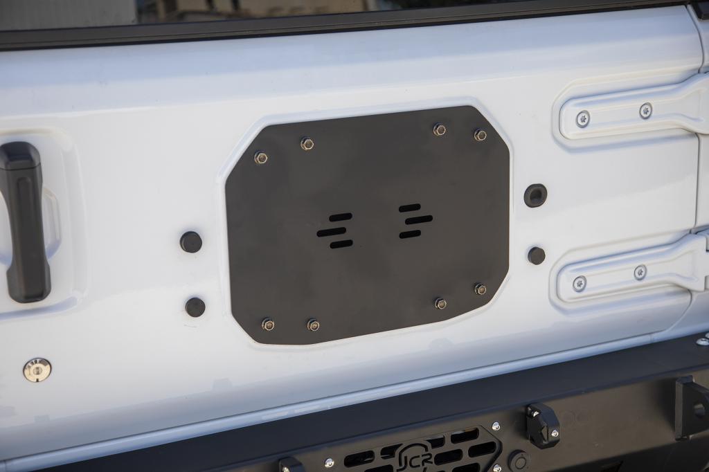 JL Tailgate Cover Plate | Wrangler (2018+)