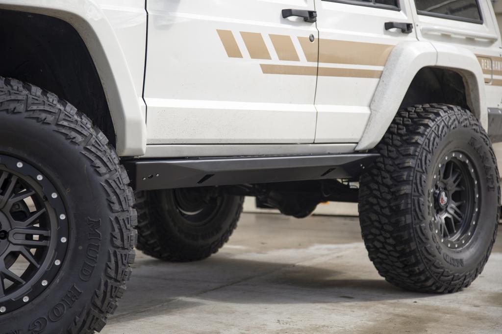 XJ Rock Sliders | Crusader | Jeep Cherokee XJ (84-01)