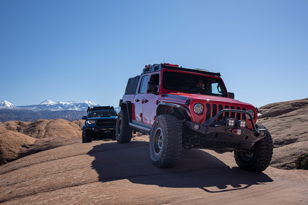 Mid-width Front Bumper | Crusader | Jeep Wrangler JL (18+) & Gladiator JT (20+)