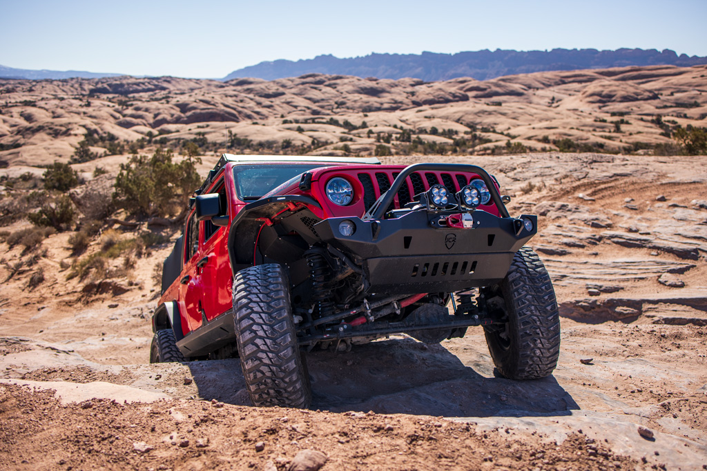 Mid-width Front Bumper | Crusader | Jeep Wrangler JL (18+) & Gladiator JT (20+)