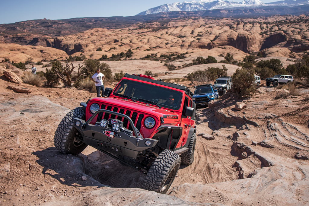 Mid-width Front Bumper | Crusader | Jeep Wrangler JL (18+) & Gladiator JT (20+)