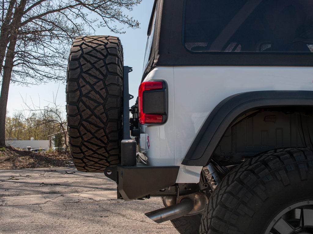 Tire Carrier | Shield Gate Swinging | Jeep Wrangler JL (2018+)