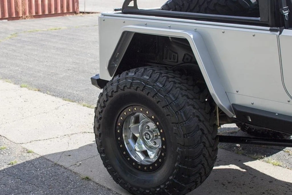 Jeep Tube Fenders | Rear Crusader Mid-Width | Wrangler TJ, LJ, YJ (87-06)