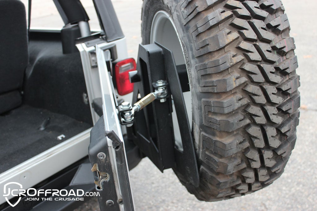 Wrangler Tire Carrier | Shield Gate Swinging | Jeep Wrangler TJ, LJ (97-06)