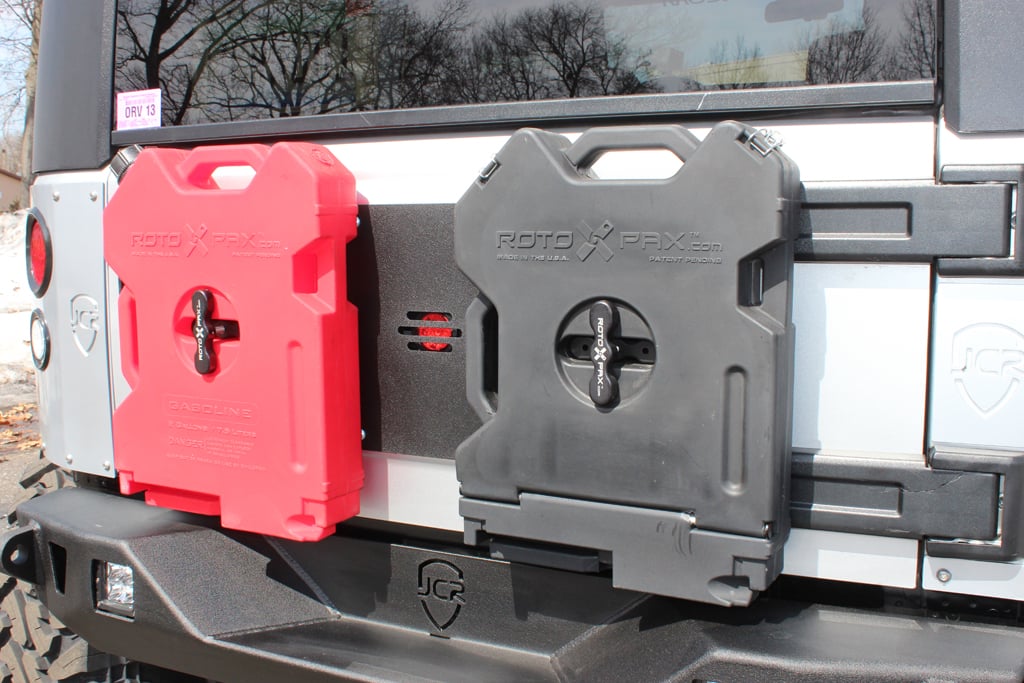 jcroffroad-jeep-gas-can-holder-rotopax-trailgate-plate-jeep