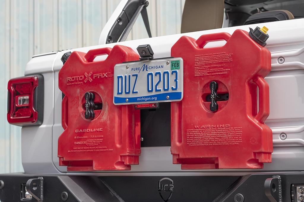 JcrOffroad: Jeep Gas Can Holder | Rotopax Trailgate Plate | Jeep Wrangler  JL (2018+)