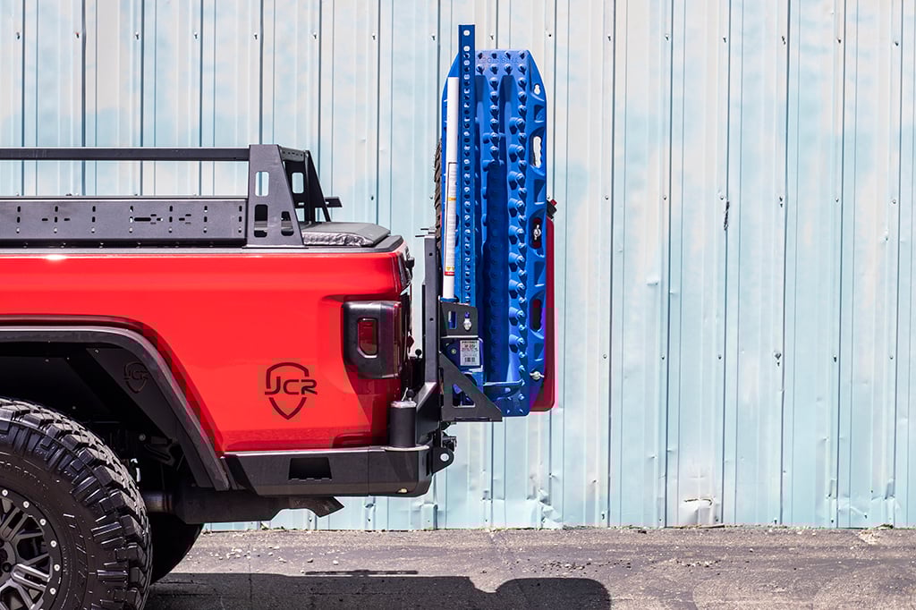 Adventure Carrier | Rear Bumper Swing-out