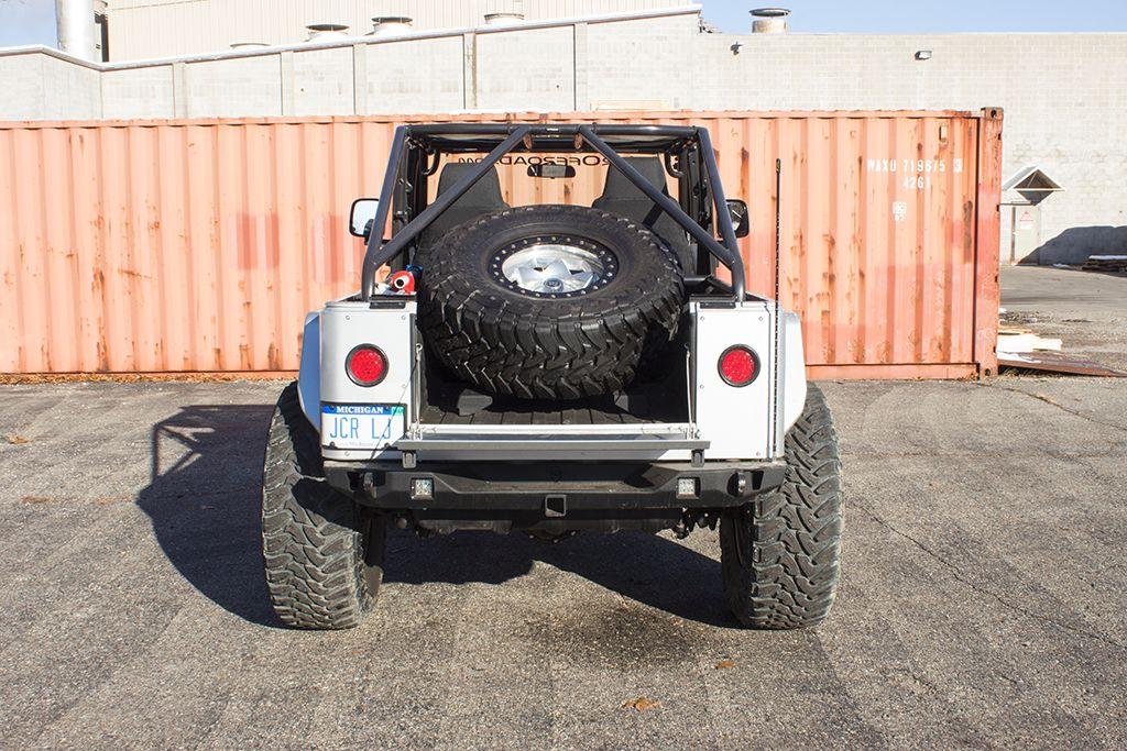 JcrOffroad: Jeep Prerunner Tire Mount | Universal