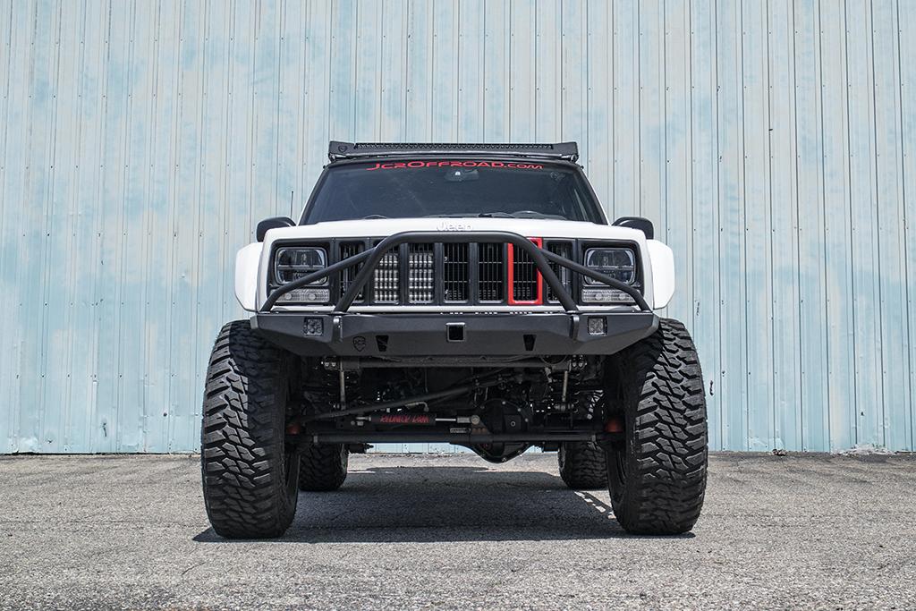 JcrOffroad: Jeep Cherokee Front Bumper Crusader Jeep XJ (84-01)